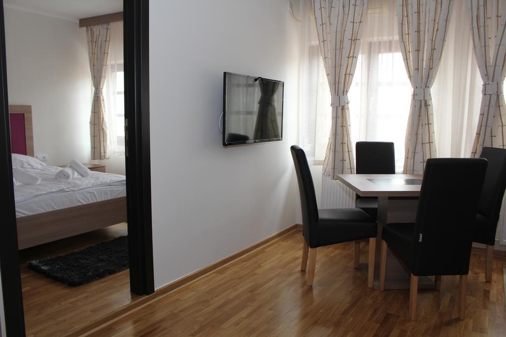 Wake Up Apartments And Rooms Belgrad Exterior foto
