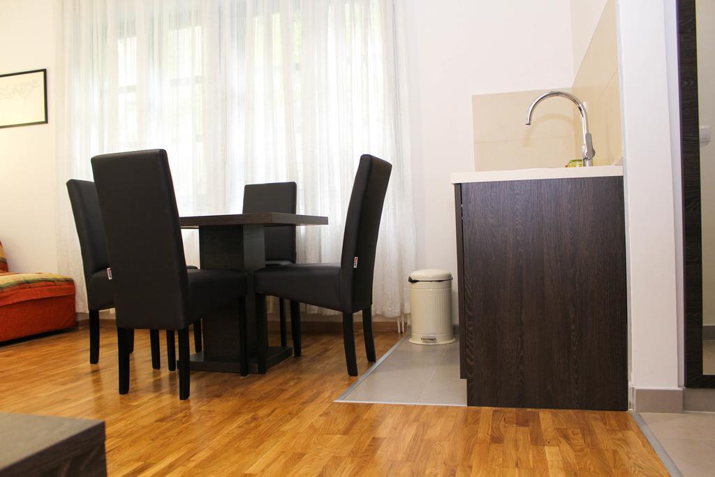 Wake Up Apartments And Rooms Belgrad Exterior foto
