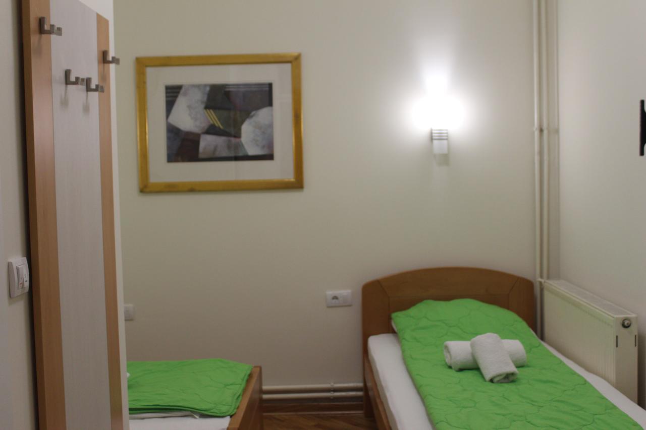 Wake Up Apartments And Rooms Belgrad Exterior foto